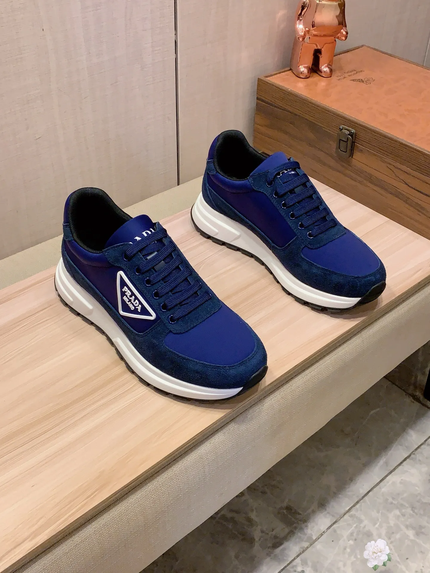 Men's Men's Shoes💰420💰💰🎩🎩[Lightning][Lightning] "PRADA*" The latest and most popular casual shoes, top brand [seduce] luxury~purchase, top~quality. [Strong] The upper is made of imported breathable cowhide with material ➕ breathable sheepskin feet (•) and fine workmanship. The original stylish and stylish soft rubber wear-resistant and non-slip outsole is light and comfortable on the feet. The real thing looks better when photographed. 085: code: 38-44, 3️⃣ colors selected